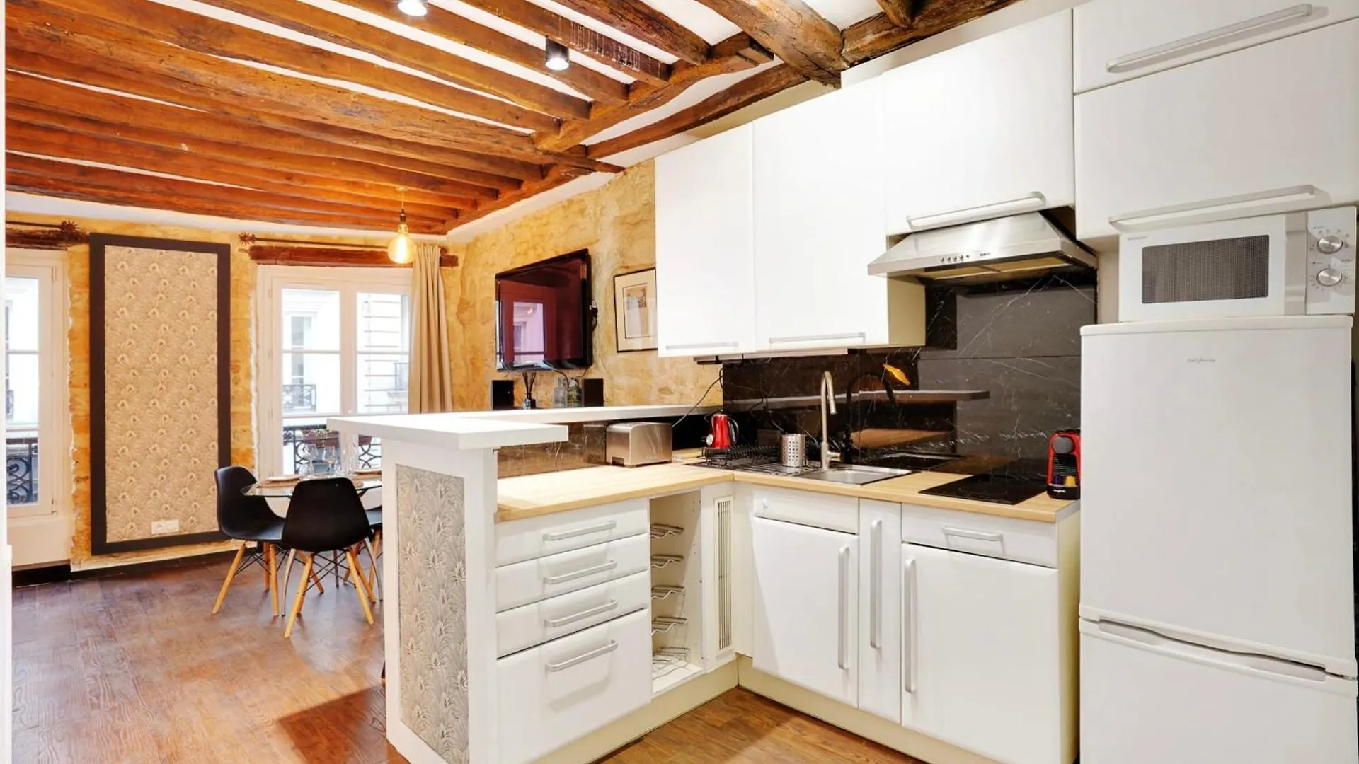 Marais - Vosges Luxury Flat Apartment Paris